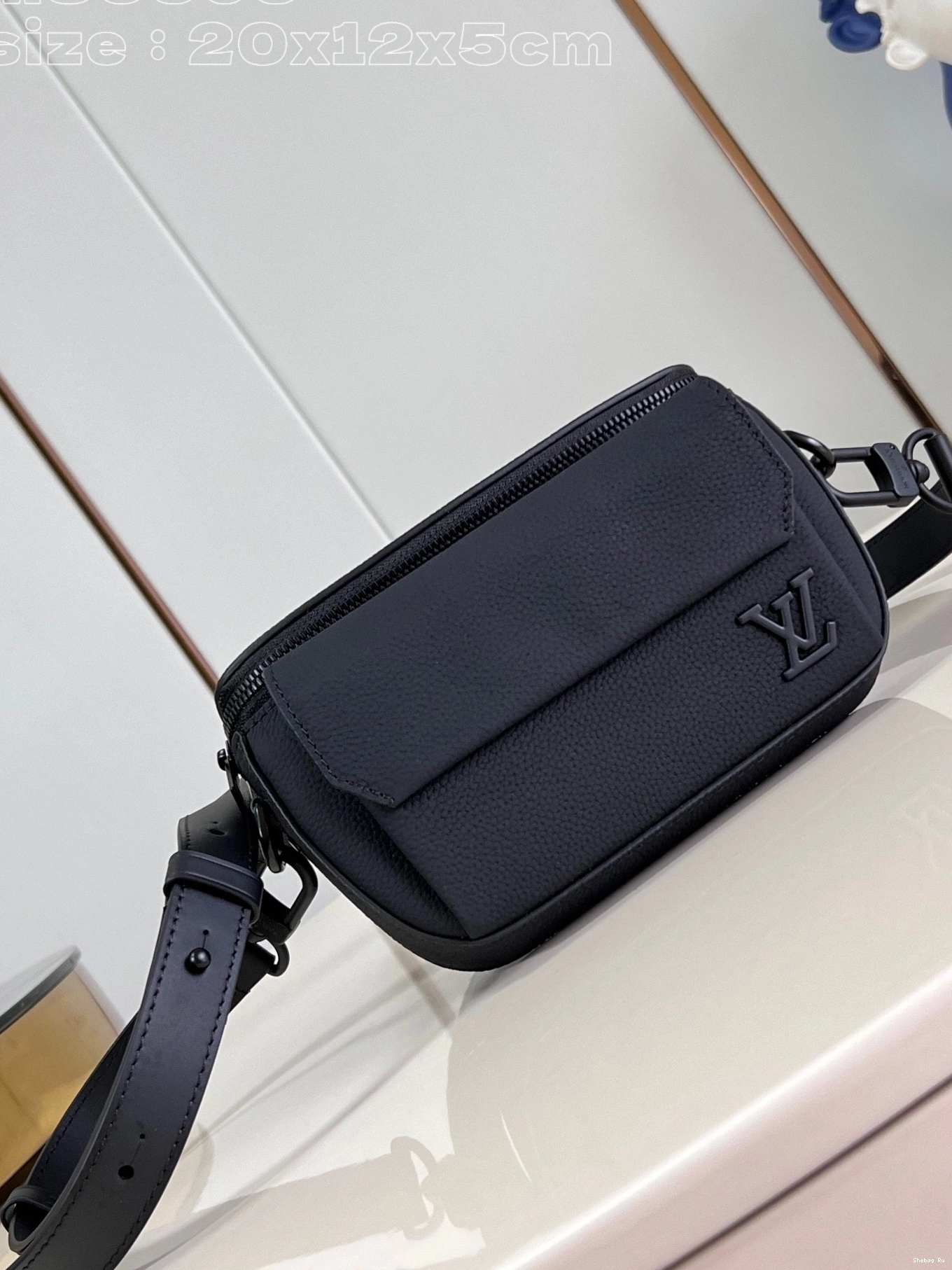 VUITTON Wallet-20*12*5.5CM LOUIS Pilot Wearable 0823
